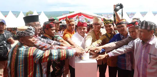Kantor Bupati Buton Tengah Diresmikan, Pj Gubernur Sultra Berharap Pelayanan Masyarakat Meningkat Kantor Bupati Buton Tengah Diresmikan, Pj Gubernur Sultra Berharap Pelayanan Masyarakat Meningkat