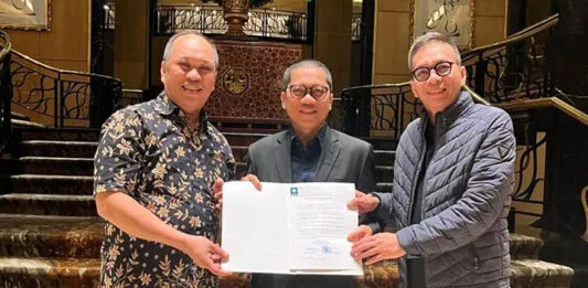 Ruksamin Terima Rekomendasi PAN untuk Maju Pilgub Sultra 2024 Ruksamin Terima Rekomendasi PAN untuk Maju Pilgub Sultra 2024