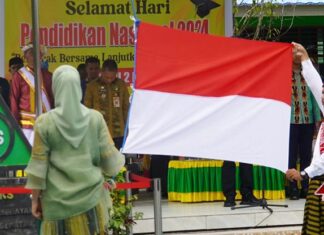 Peringati Hardiknas, Pj Wali Kota Kendari Minta Siswa Siapkan Bekal Masa Depan Dengan Ilmu Pengetahuan Peringati Hardiknas, Pj Wali Kota Kendari Minta Siswa Siapkan Bekal Masa Depan Dengan Ilmu Pengetahuan
