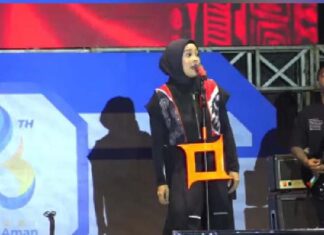 Penampilan Kotak Band Mewarnai Puncak Perayaan HUT Kendari ke-193 Penampilan Kotak Band Mewarnai Puncak Perayaan HUT Kendari ke-193