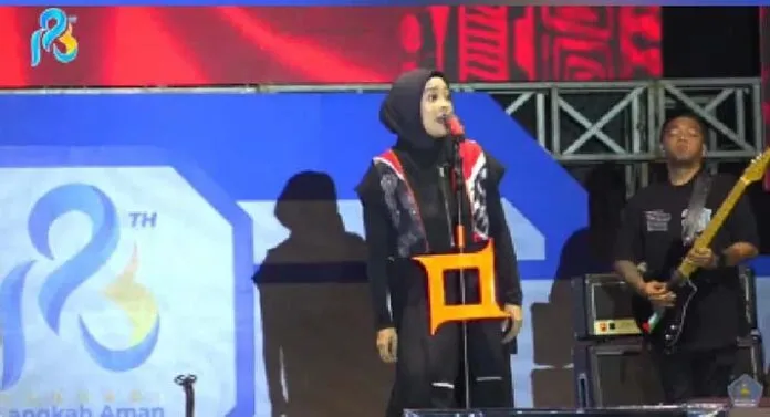 Penampilan Kotak Band Mewarnai Puncak Perayaan HUT Kendari ke-193