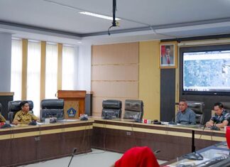 DPRD Kendari Gelar RDP Bahas Persoalan Banjir di Jalan Segar Pondambea DPRD Kendari Gelar RDP Bahas Persoalan Banjir di Jalan Segar Pondambea