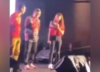 Viral Bung Towel Dilempar Botol Saat Nobar Timnas Indonesia vs Filipina Viral Bung Towel Dilempar Botol Saat Nobar Timnas Indonesia vs Filipina