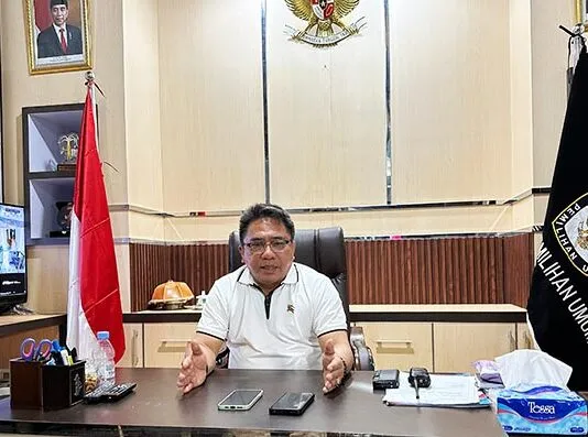 KPU Sultra Hadirkan Artis Ibu Kota untuk Sosialisasi Tahapan Pilgub Sultra 2024 KPU Sultra Hadirkan Artis Ibu Kota untuk Sosialisasi Tahapan Pilgub Sultra 2024
