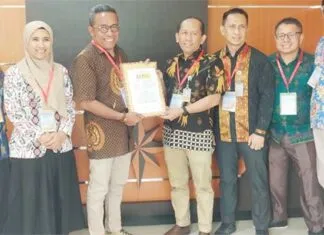 Ribuan Calon Mahasiswa Baru UHO 2024 Ikuti UTBK-SMM Ribuan Calon Mahasiswa Baru UHO 2024 Ikuti UTBK-SMM