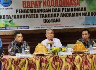 Pemkot Kendari Gandeng Masyarakat Perangi Narkoba Melalui Siskamling Pemkot Kendari Gandeng Masyarakat Perangi Narkoba Melalui Siskamling