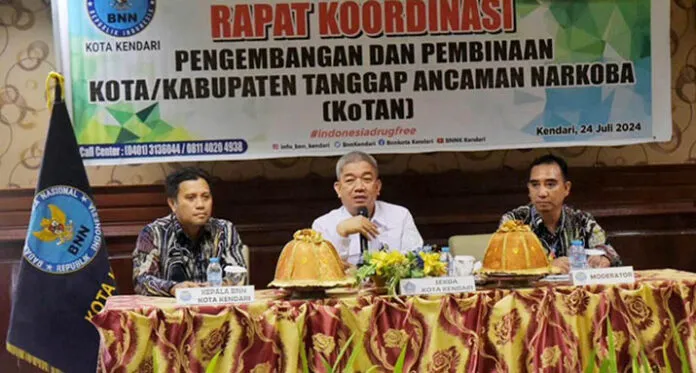 Pemkot Kendari Gandeng Masyarakat Perangi Narkoba Melalui Siskamling