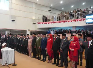 35 Anggota DPRD Kota Kendari Periode 2024-2029 Resmi Dilantik 35 Anggota DPRD Kota Kendari Periode 2024-2029 Resmi Dilantik