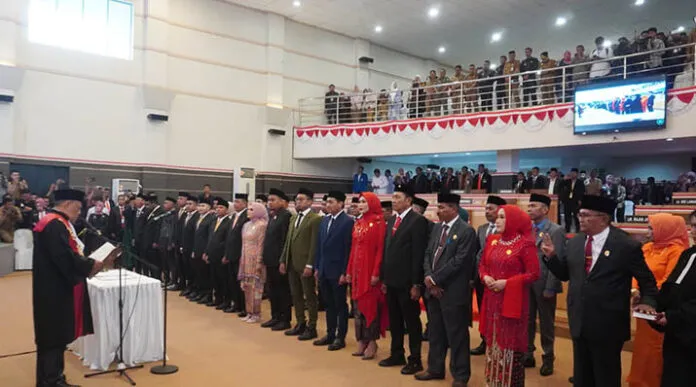 35 Anggota DPRD Kota Kendari Periode 2024-2029 Resmi Dilantik