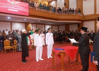 Pj Gubernur Sultra Lantik Dua Penjabat Bupati Baru Pj Gubernur Sultra Lantik Dua Penjabat Bupati Baru