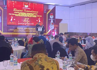 KPU Sultra Gelar Rakor Pendaftaran dan Pemeriksaan Kesehatan Calon Pilkada 2024 KPU Sultra Gelar Rakor Pendaftaran dan Pemeriksaan Kesehatan Calon Pilkada 2024