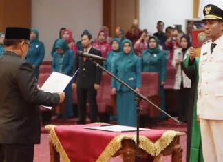 Kadis Dikbud Sultra, Yusmin Resmi Jabat Pj. Bupati Kolaka Utara Kadis Dikbud Sultra, Yusmin Resmi Jabat Pj. Bupati Kolaka Utara