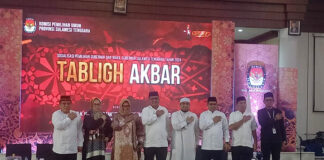 KPU Sultra Gelar Tabligh Akbar dan Sosialisasi Pemilu 2024 di Peringatan Maulid Nabi KPU Sultra Gelar Tabligh Akbar dan Sosialisasi Pemilu 2024 di Peringatan Maulid Nabi
