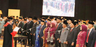 45 Anggota DPRD Sultra Periode 2024-2029 Resmi Dilantik 45 Anggota DPRD Sultra Periode 2024-2029 Resmi Dilantik