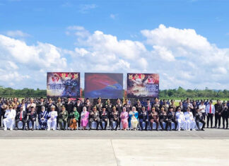 Sekda Sultra Hadiri Upacara HUT TNI ke-79, Tekankan Kemanunggalan TNI-Rakyat Sekda Sultra Hadiri Upacara HUT TNI ke-79, Tekankan Kemanunggalan TNI-Rakyat