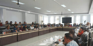 DPRD Kendari Desak Swalayan Megros Buka Akses Jalan Warga DPRD Kendari Desak Swalayan Megros Buka Akses Jalan Warga