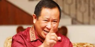 Mantan Kabareskrim Susno Duadji, Ragukan Kebenaran Kasus Penganiayaan Guru Honorer Supriyani Mantan Kabareskrim Susno Duadji, Ragukan Kebenaran Kasus Penganiayaan Guru Honorer Supriyani