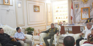 DPRD Bersama Pj Wali Kota Kendari Pastikan Netralitas ASN dalam Pilkada 2024 DPRD Bersama Pj Wali Kota Kendari Pastikan Netralitas ASN dalam Pilkada 2024