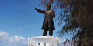 Pembangunan Patung Oputa Yi Koo di Baubau Telah Rampung, Sultra Segera Miliki Ikon Baru Pembangunan Patung Oputa Yi Koo di Baubau Telah Rampung, Sultra Segera Miliki Ikon Baru