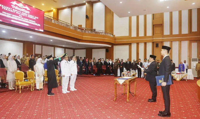 Parinringi Jabat Pj Wali Kota Kendari, Pahri Yamsul Pimpin Muna Barat