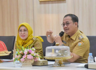 Pemkot Kendari Siap Terapkan Sistem Barcode untuk Pembayaran Retribusi Sampah Pemkot Kendari Siap Terapkan Sistem Barcode untuk Pembayaran Retribusi Sampah