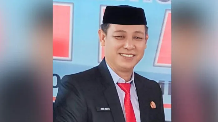 Amir_Mahmud_Moita Plt Kepala DPMD Konut, Amir Mahmud Moita
