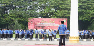 Pj Gubernur Sultra Sampaikan Arahan Strategis dan Capaian Gemilang di Apel Gabungan Pj Gubernur Sultra Sampaikan Arahan Strategis dan Capaian Gemilang di Apel Gabungan