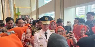 Gubernur dan Wagub Sultra Siap Tindak Lanjuti Arahan Presiden dan Fokus 100 Hari Kerja Gubernur dan Wagub Sultra Siap Tindak Lanjuti Arahan Presiden dan Fokus 100 Hari Kerja