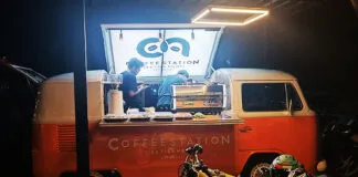 Ketika Mobil Klasik Bertemu Kopi Berkualitas: Garkot – Coffee Station Hadir di Kendari Ketika Mobil Klasik Bertemu Kopi Berkualitas: Garkot - Coffee Station Hadir di Kendari