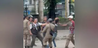 Anggota Satpol PP Kendari Keroyok Pedagang hingga Viral di Media Sosial Anggota Satpol PP Kendari Keroyok Pedagang hingga Viral di Media Sosial