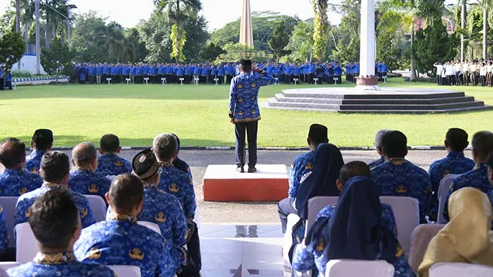 upacara_uho UHO Targetkan Lima Prodi Raih Akreditasi Internasional Tahun 2025