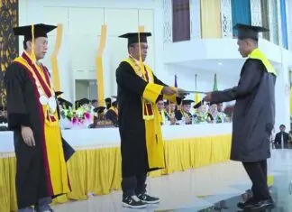 UHO Kendari Kukuhkan 2.097 Guru Profesional Baru UHO Kendari Kukuhkan 2.097 Guru Profesional Baru