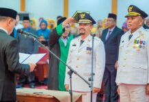 Azhari dan Adam Basan Resmi Dilantik sebagai Bupati dan Wakil Bupati Buton Tengah Periode 2025-2030 Azhari dan Adam Basan Resmi Dilantik sebagai Bupati dan Wakil Bupati Buton Tengah Periode 2025-2030