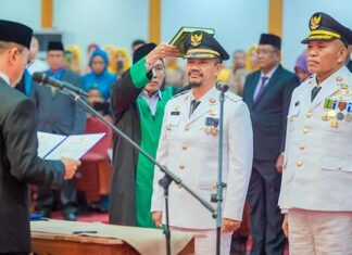 Azhari dan Adam Basan Resmi Dilantik sebagai Bupati dan Wakil Bupati Buton Tengah Periode 2025-2030 Azhari dan Adam Basan Resmi Dilantik sebagai Bupati dan Wakil Bupati Buton Tengah Periode 2025-2030