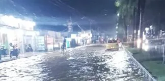 Hujan Deras Guyur Kota Kendari, Sejumlah Ruas Jalan Tergenang Air Hujan Deras Guyur Kota Kendari, Sejumlah Ruas Jalan Tergenang Air