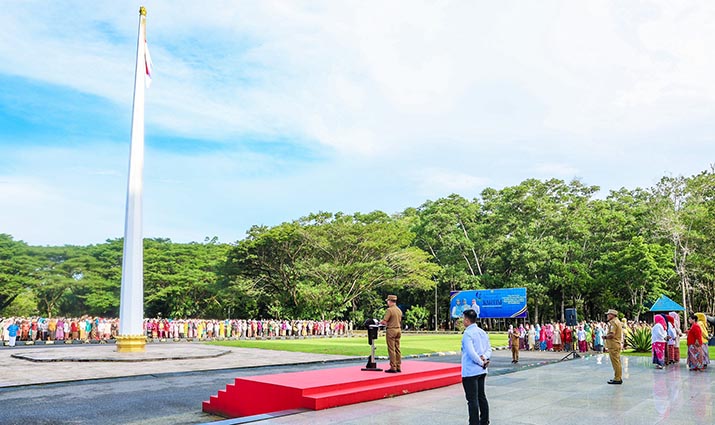 harikartini Gubernur Sultra Pimpin Apel Hari Kartini 2025, Tekankan Peran Perempuan sebagai Obor Perubahan