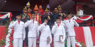 Bupati Konawe Utara Apresiasi Sekolah Kreatif dan Guru Inspiratif di Hardiknas 2025 Bupati Konawe Utara Apresiasi Sekolah Kreatif dan Guru Inspiratif di Hardiknas 2025