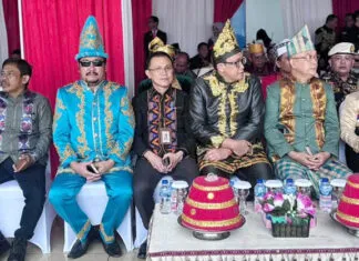 Sekda Konawe Utara Hadiri Puncak HUT ke-194 Kota Kendari Sekda Konawe Utara Hadiri Puncak HUT ke-194 Kota Kendari