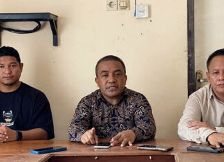 Puluhan Cabor Suarakan Mosi Tidak Percaya terhadap Kepengurusan KONI Sultra Puluhan Cabor Suarakan Mosi Tidak Percaya terhadap Kepengurusan KONI Sultra