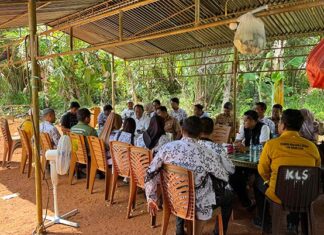 Kabar Duka dari Konawe Utara, PGRI Beri Bantuan ke Keluarga Kepala Sekolah SDN 7 Landawe Kabar Duka dari Konawe Utara, PGRI Beri Bantuan ke Keluarga Kepala Sekolah SDN 7 Landawe