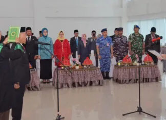 Amir Hasan Resmi Jabat Sekda Kota Kendari, Wali Kota Tekankan Pentingnya Kolaborasi dan Pelayanan Publik Amir Hasan Resmi Jabat Sekda Kota Kendari, Wali Kota Tekankan Pentingnya Kolaborasi dan Pelayanan Publik