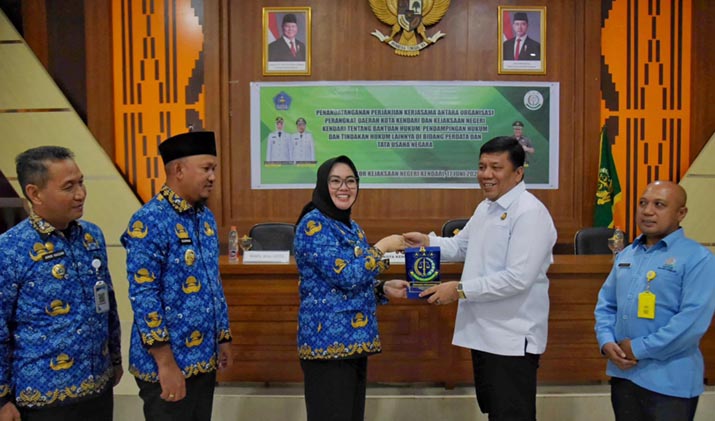 kejari_pemkot Pemkot Kendari Gandeng Kejari Kendari untuk Bantuan Hukum di Bidang Perdata dan TUN