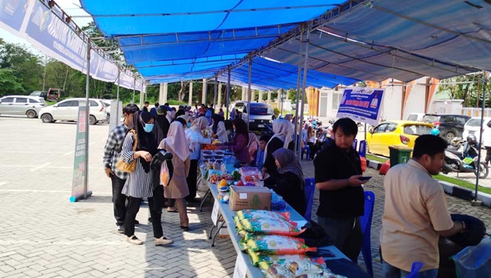 pasarmurahkendari Pemkot Kendari Gelar Pasar Murah Jelang Idul Adha