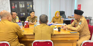 Pemkot Kendari Genjot PAD, Wakil Wali Kota Sudirman Pimpin Rapat Optimalisasi Pajak Pemkot Kendari Genjot PAD, Wakil Wali Kota Sudirman Pimpin Rapat Optimalisasi Pajak