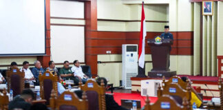 Gubernur Sultra Hadiri Rapat Paripurna Jawaban Ranperda APBD 2024: Soroti Transparansi dan Kesejahteraan Rakyat Gubernur Sultra Hadiri Rapat Paripurna Jawaban Ranperda APBD 2024: Soroti Transparansi dan Kesejahteraan Rakyat