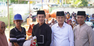 Pemda Konut Berbagi Kebahagiaan Idul Adha: Ratusan Paket Daging Kurban dan Sembako Disalurkan Pemda Konut Berbagi Kebahagiaan Idul Adha: Ratusan Paket Daging Kurban dan Sembako Disalurkan