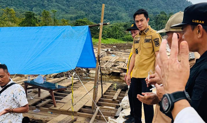 tinjau_bailey Bupati Konut Tinjau Pembangunan Jembatan Bailey Penghubung Sultra-Sulteng