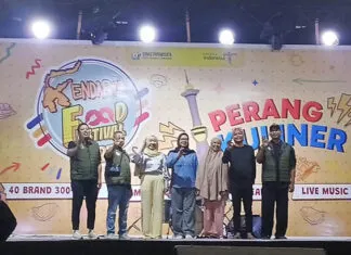 Kendari Food Festival 2025 Resmi Digelar: Perang Kuliner Hadirkan Ratusan Sajian Lezat Khas Sultra Kendari Food Festival 2025 Resmi Digelar: Perang Kuliner Hadirkan Ratusan Sajian Lezat Khas Sultra