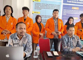 Civitas Akademika STMIK Bina Bangsa Kendari Kecam Tudingan yang Dinilai Mencemarkan Nama Baik Kampus Civitas Akademika STMIK Bina Bangsa Kendari Kecam Tudingan yang Dinilai Mencemarkan Nama Baik Kampus