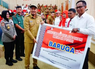 Pemkot Kendari Resmikan 65 Koperasi Kelurahan Merah Putih, Dorong Ekonomi Kerakyatan Pemkot Kendari Resmikan 65 Koperasi Kelurahan Merah Putih, Dorong Ekonomi Kerakyatan